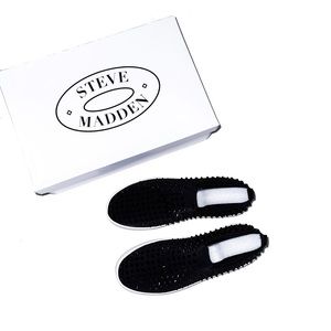 New Steve Madden Buxon studs Sneakers Black